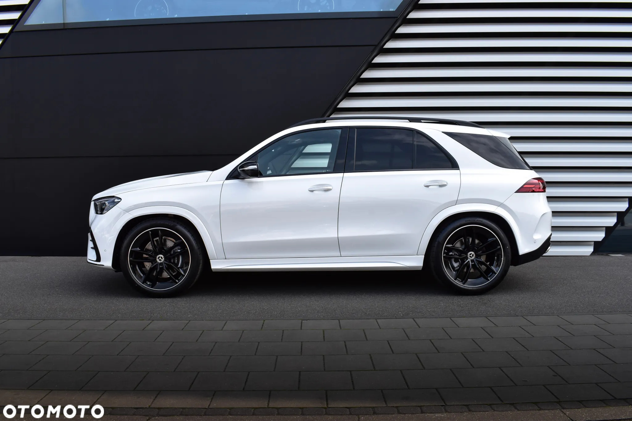 Mercedes-Benz GLE 300 d 4Matic 9G-TRONIC AMG Line Advanced Plus - 5