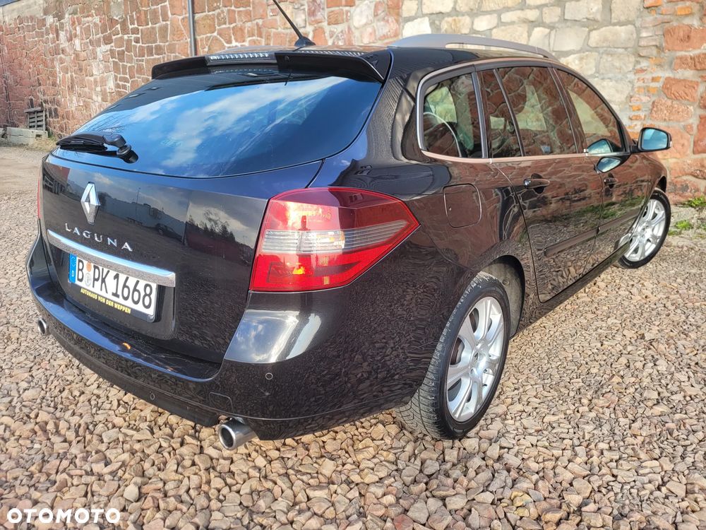 Renault Laguna dCi 150 FAP Start-Stop GT - 12