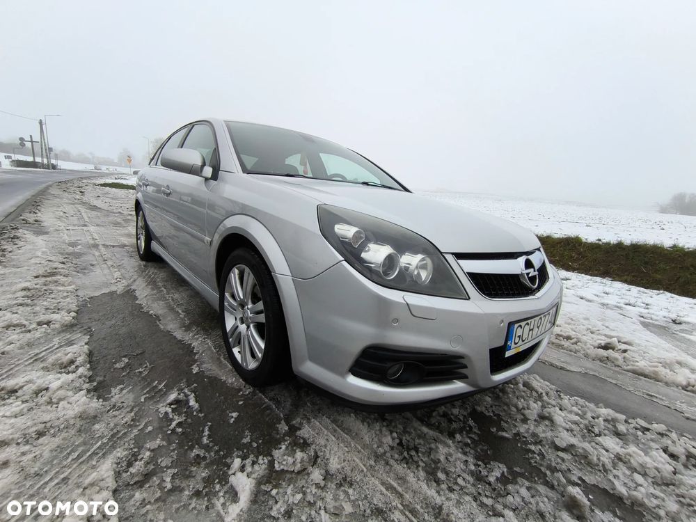 Opel Vectra 1.8 Sport - 1