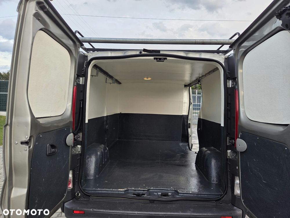 Opel VIVARO LONG KLIMA ORYGINAŁ PRZEBIEG SPRAWNY ZADBANY FULL OPCJA DOPOSAŻONY - 15