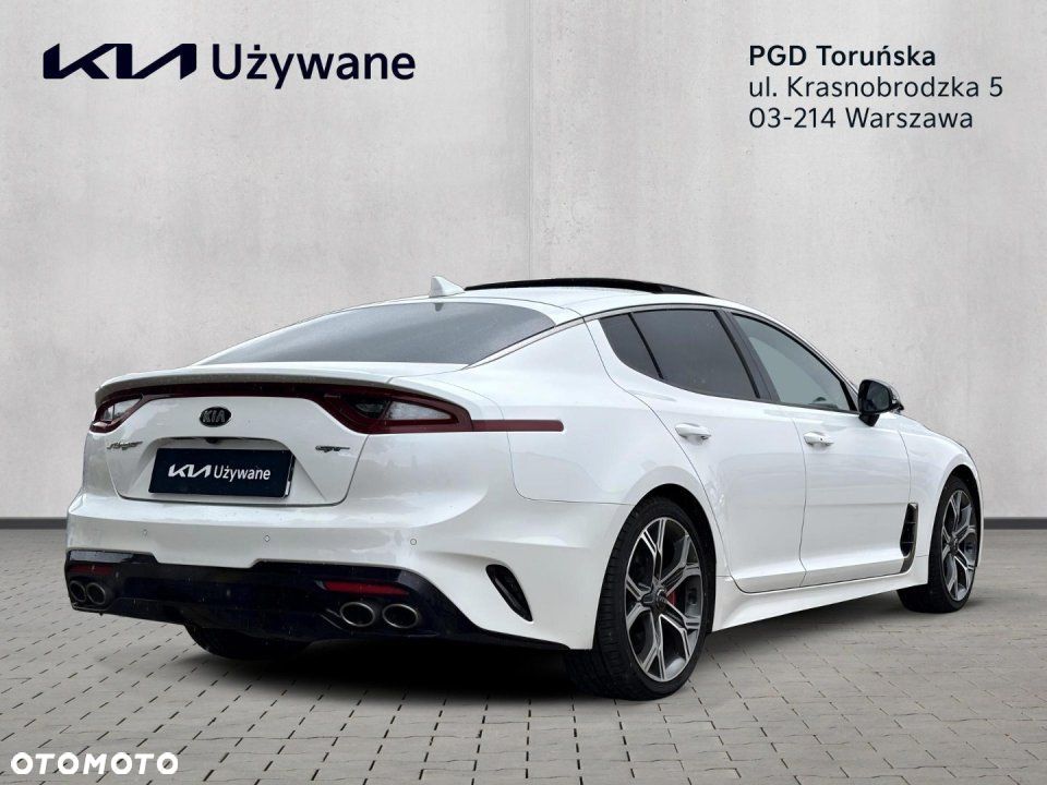 Kia Stinger - 7
