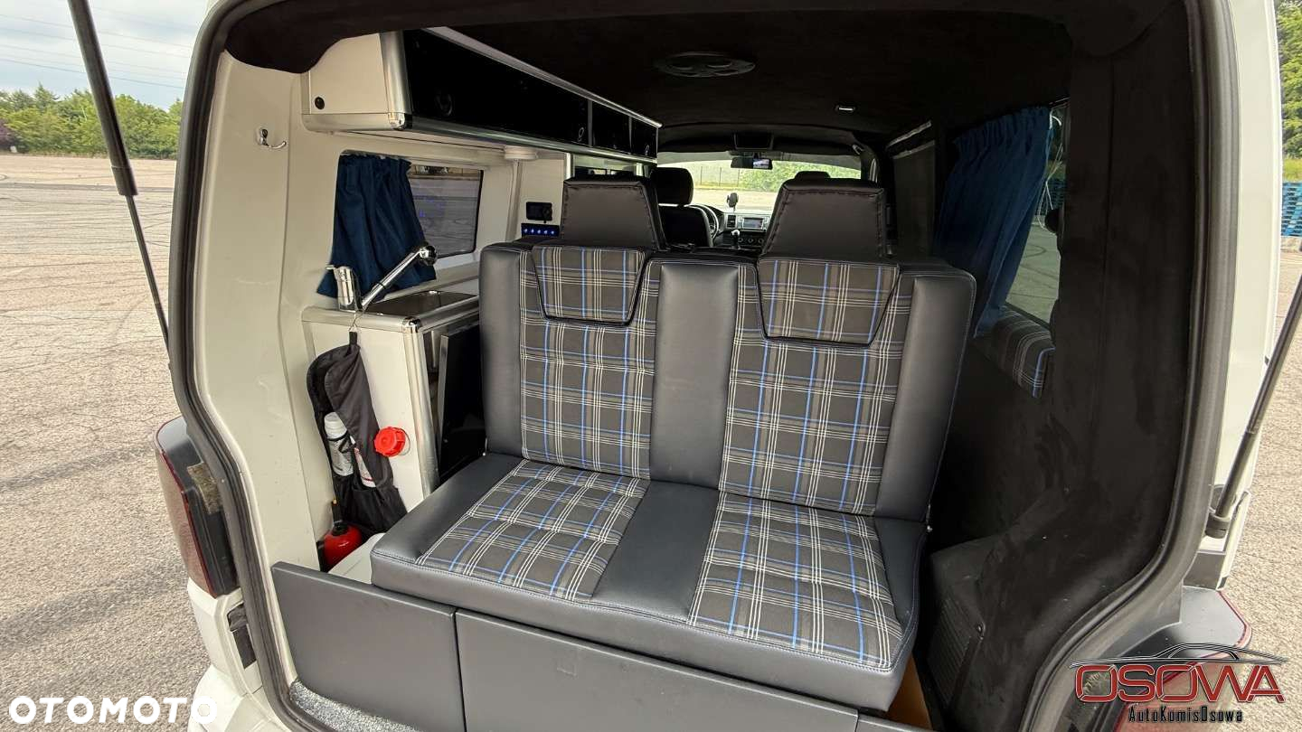 Volkswagen Multivan - 38
