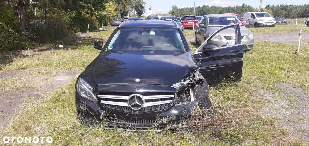 Mercedes-Benz Klasa C 250 (BlueTEC) d 4Matic 7G-TRONIC - 3
