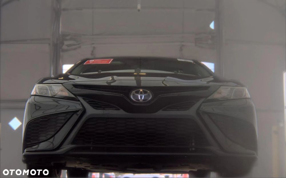 Toyota Camry 2.5 Hybrid Prestige CVT - 4