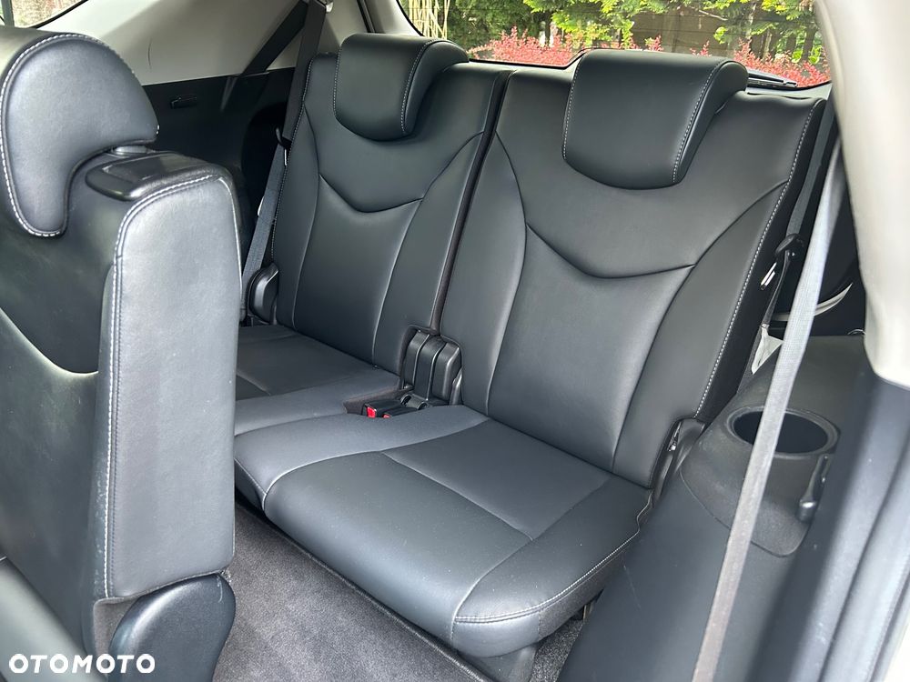 Toyota Prius+ - 24