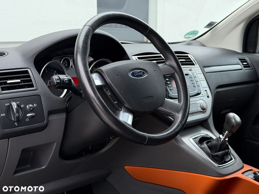 Ford Kuga 2.0 TDCi 4x4 Individual - 26