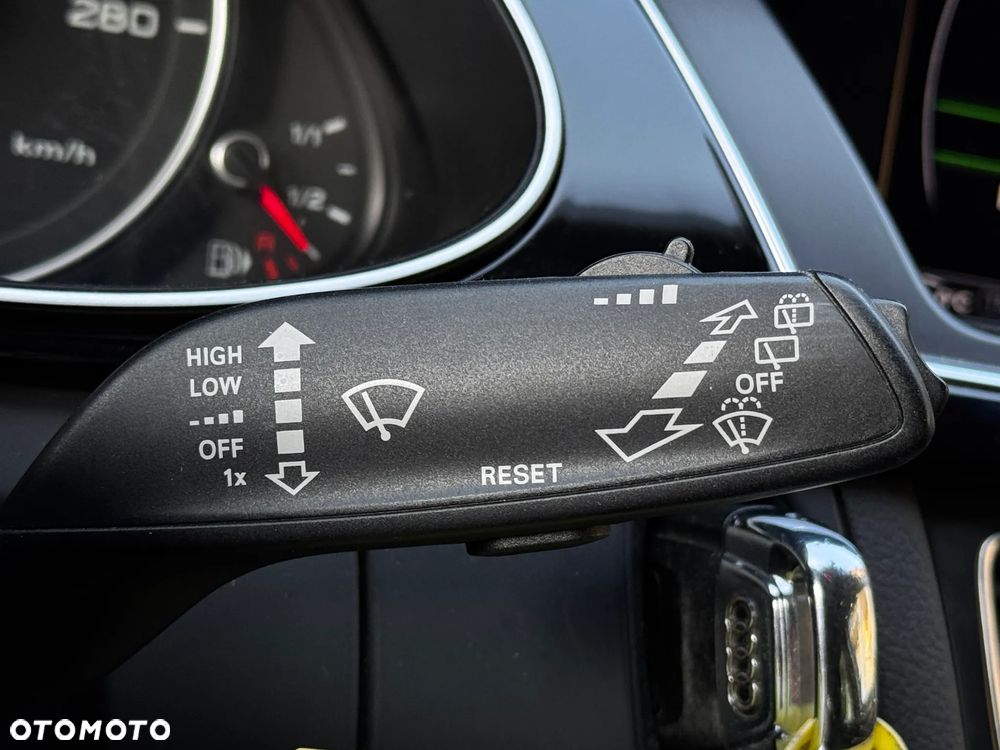 Audi A4 Avant 2.0 TDI S tronic quattro - 23