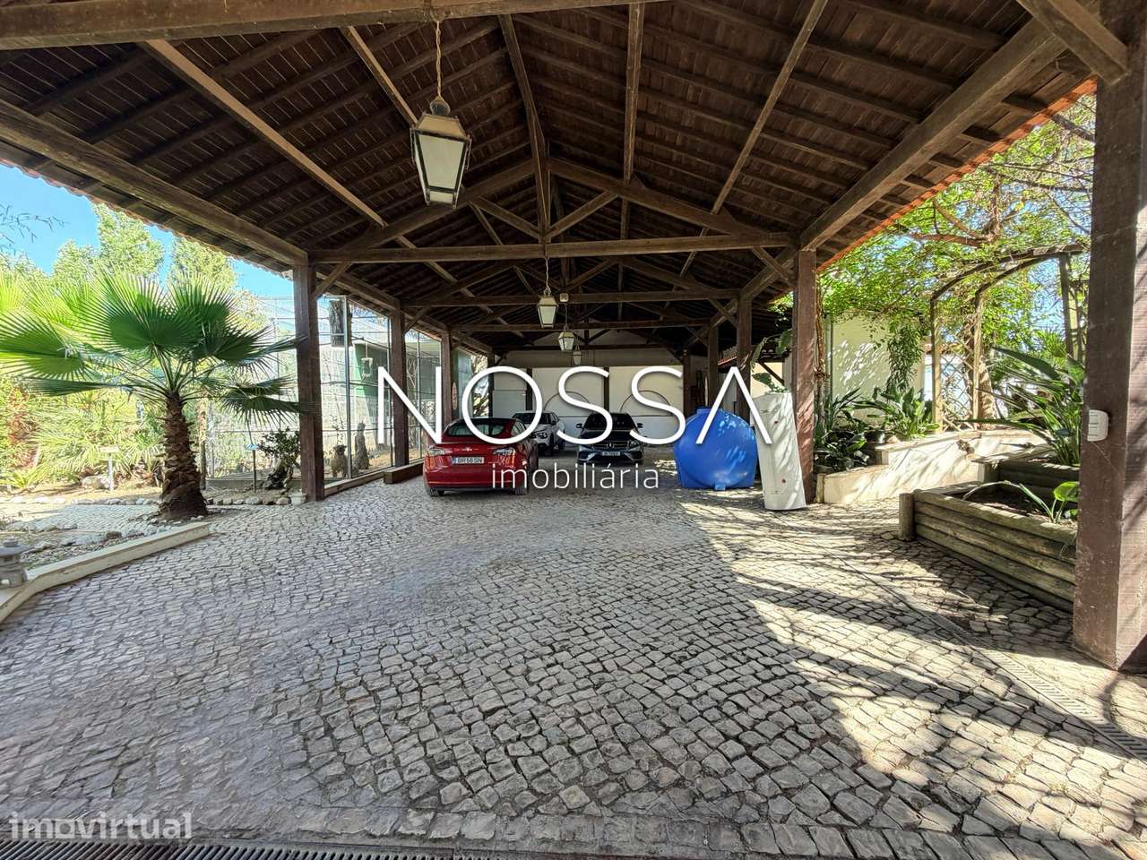 Quinta com Piscina, 4.880 m² e Espaços Únicos em Alpiarça - Grande imagem: 3/37
