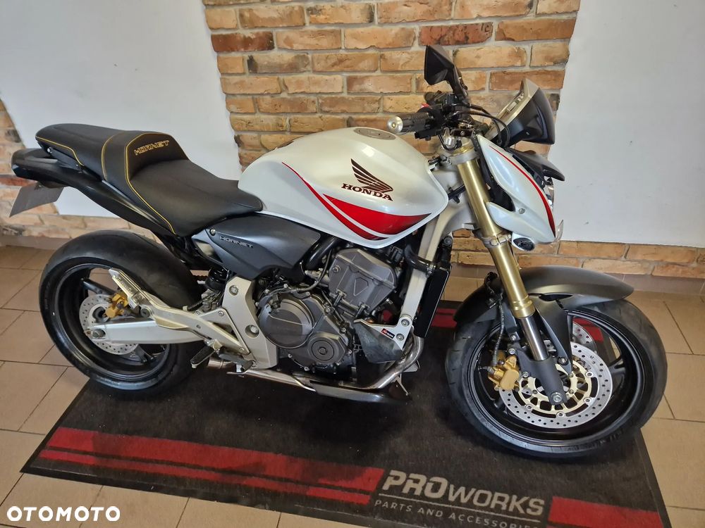 Honda Hornet - 2
