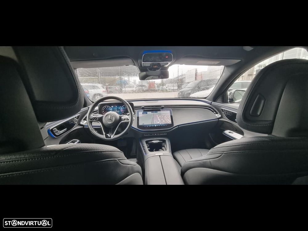 Mercedes-Benz E 220 - 11