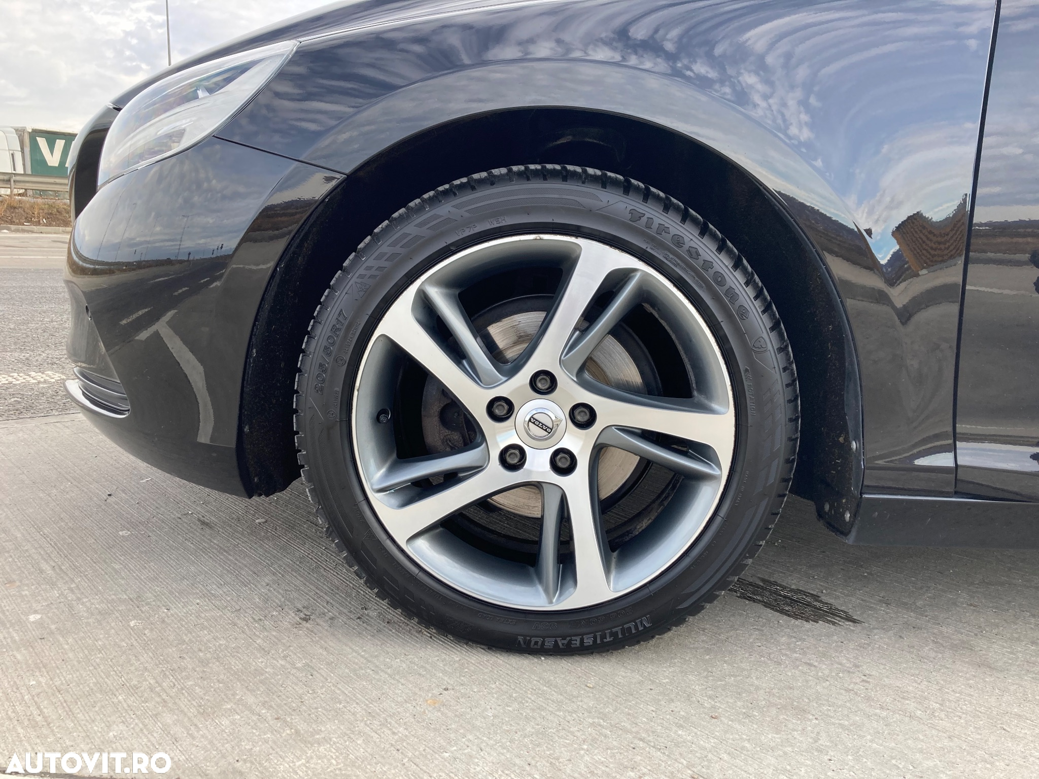 Volvo V40 D2 - 10