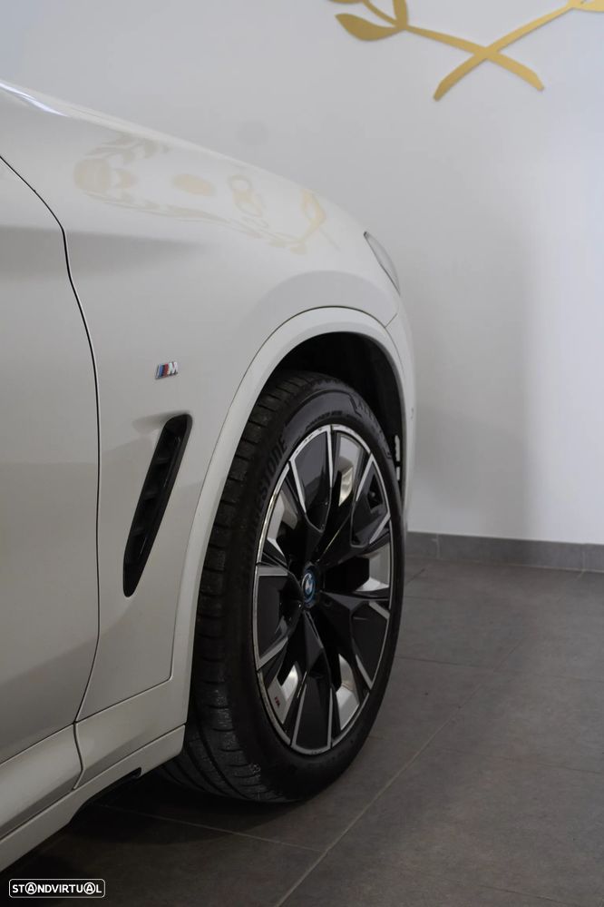 BMW iX3 M Sport Impressive - 49