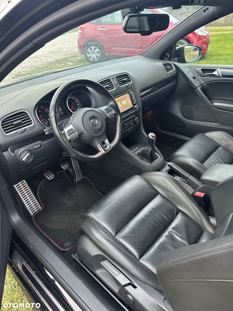 Volkswagen Golf - 10