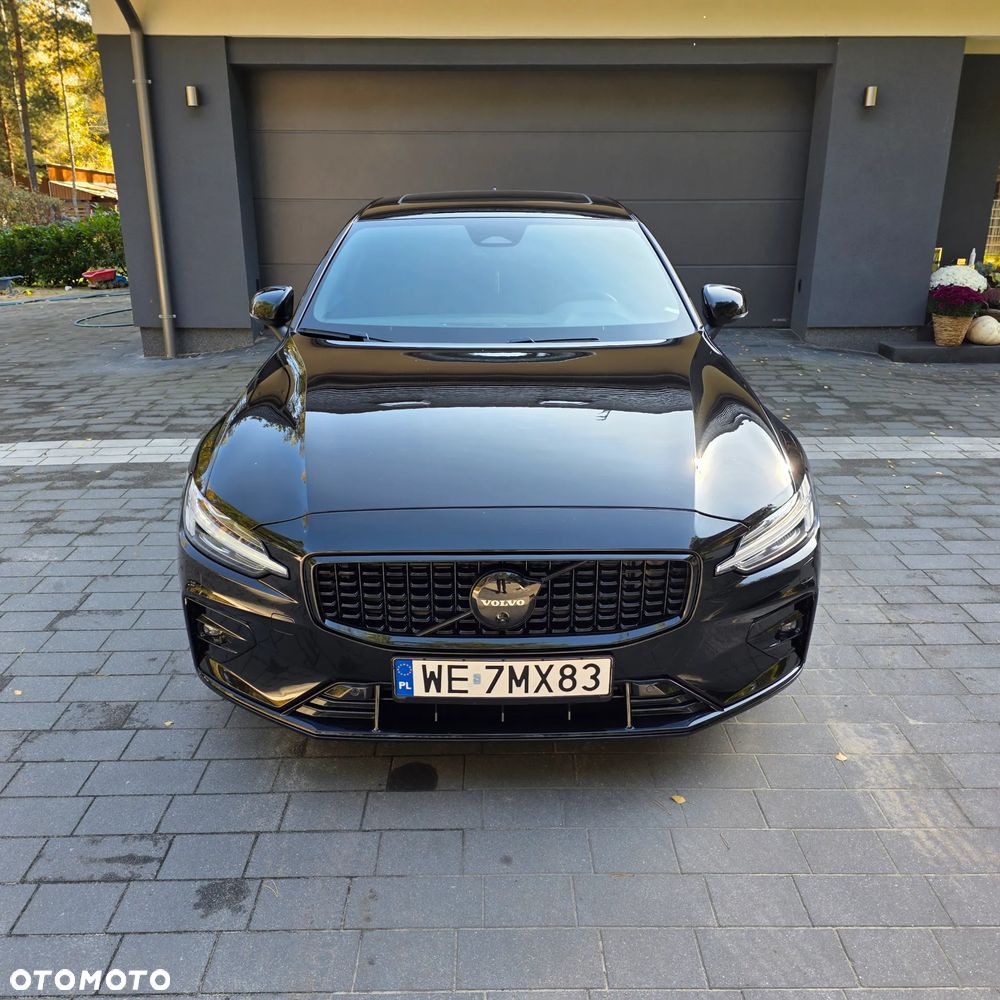 Volvo S60 2023 photo 4