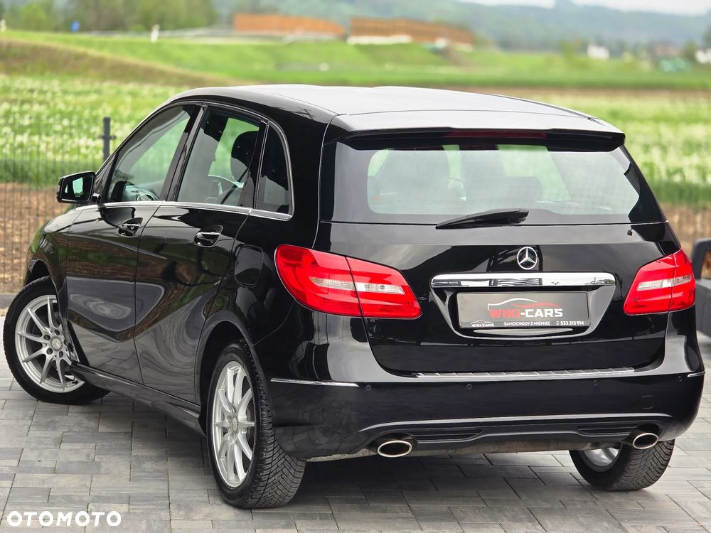 Mercedes-Benz Klasa B 180 BlueEFFICIENCY Edition Style - 11