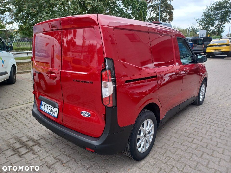Ford Transit Courier - 6