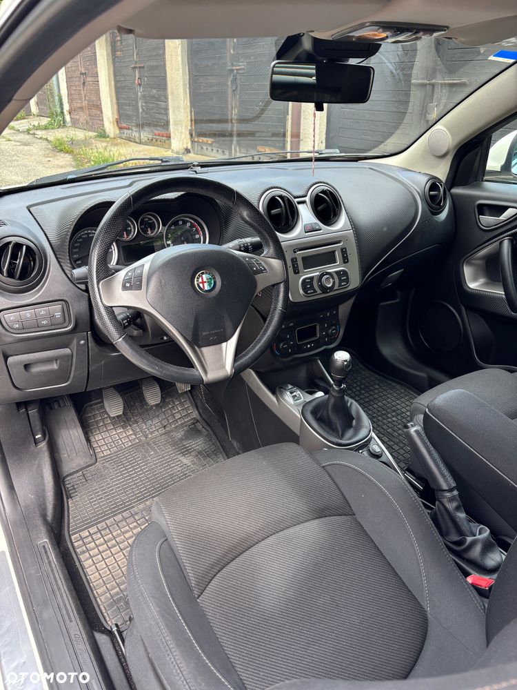 Alfa Romeo Mito 1.4 MultiAir Distinctive - 10