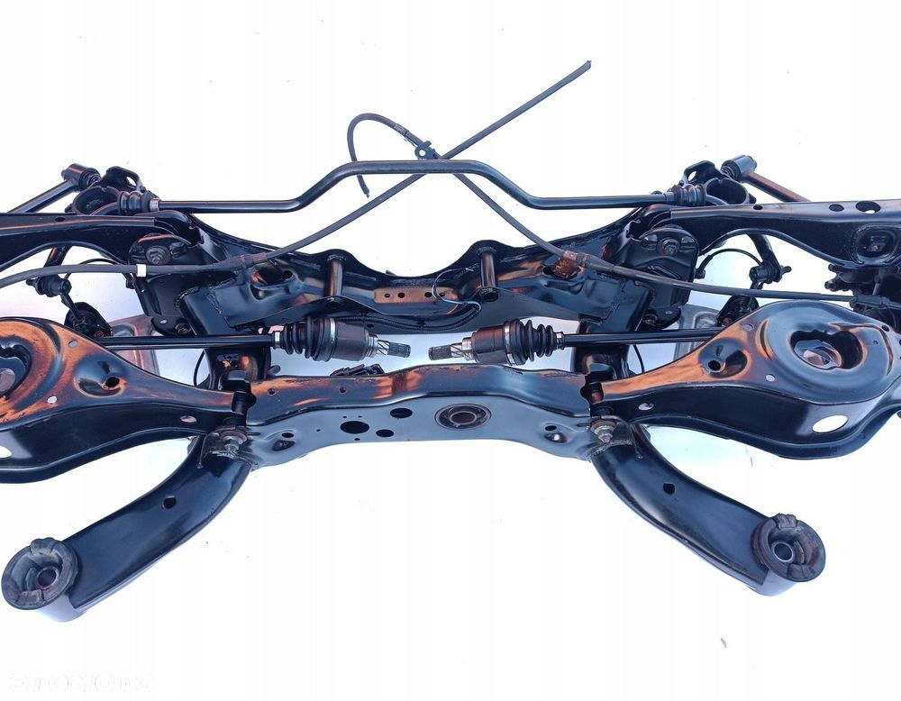 SANKI BELKA WÓZEK ZAWIESZENIA TYŁ TYLNY 4X4 NISSAN MURANO Z50 03-08R - 2