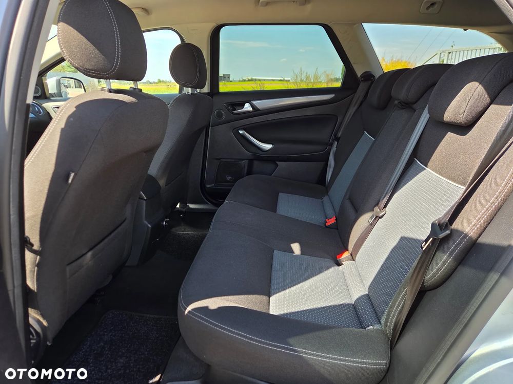 Ford Mondeo 2.0 TDCi Business Edition - 11