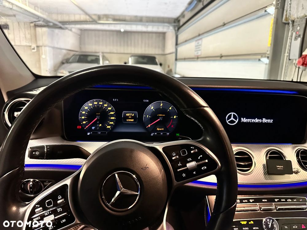 Mercedes-Benz Klasa E 220 d 4-Matic Avantgarde - 7