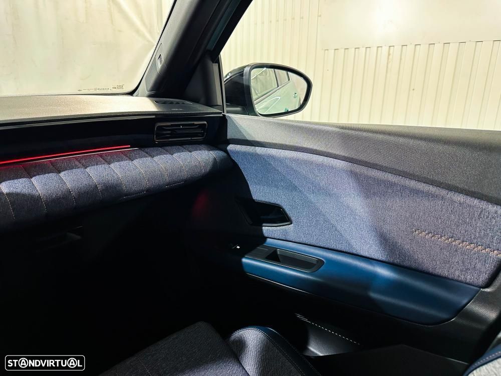 Renault 4 E-Tech 52 kWh Iconic Autonomia Conforto - 23