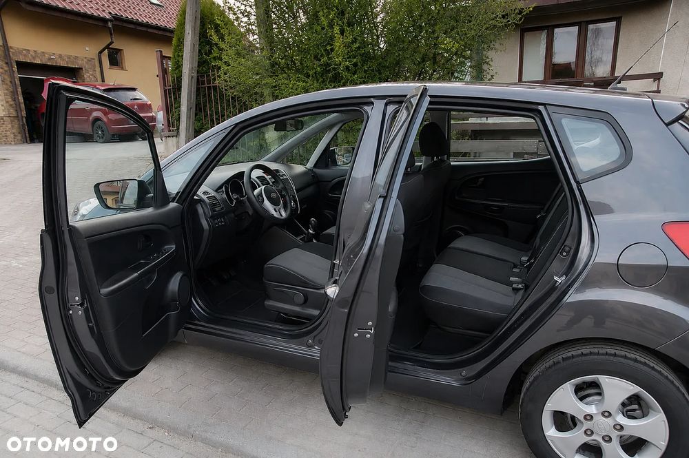 Kia Venga 1.4 CVVT Edition 7 - 14