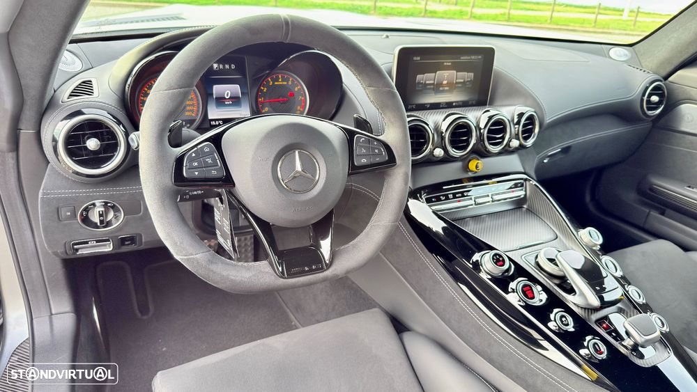 Mercedes-Benz AMG GT R - 25