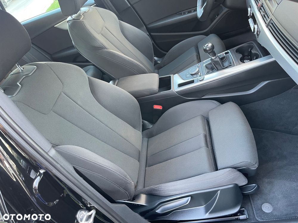 Audi A4 Avant 2.0 TDI - 29