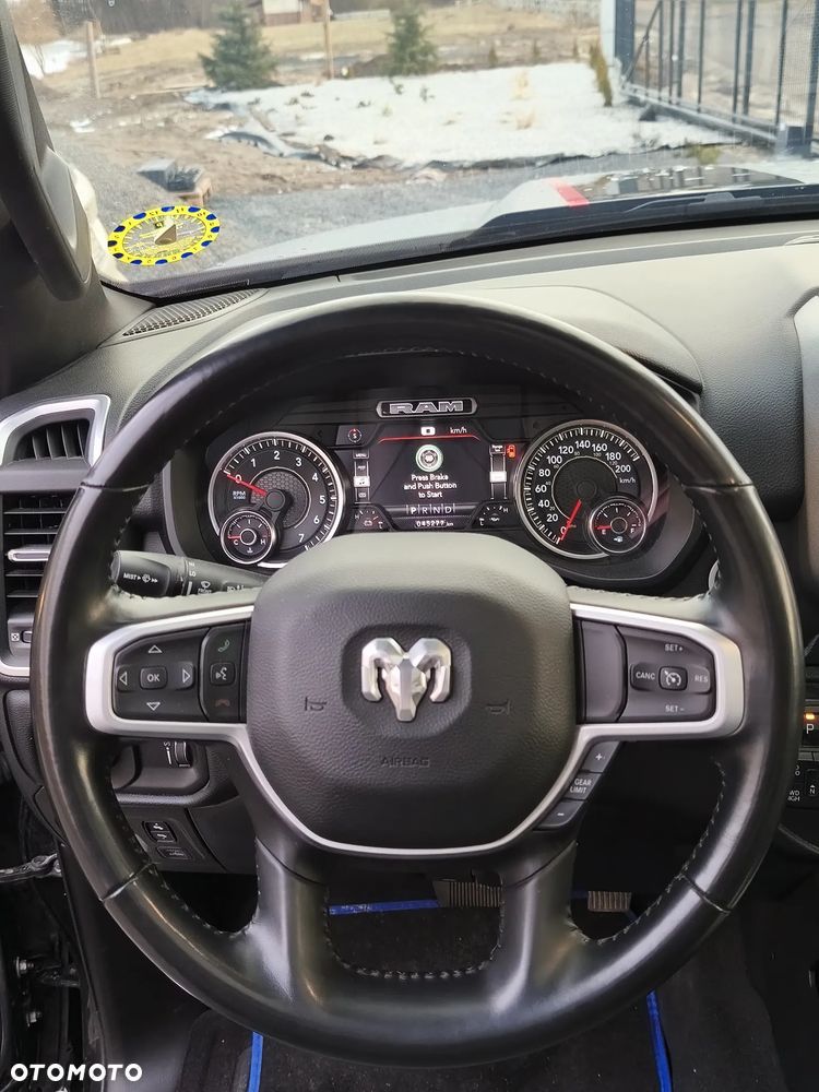 RAM 1500 Crew Cab Shortbed Bighorn - 27