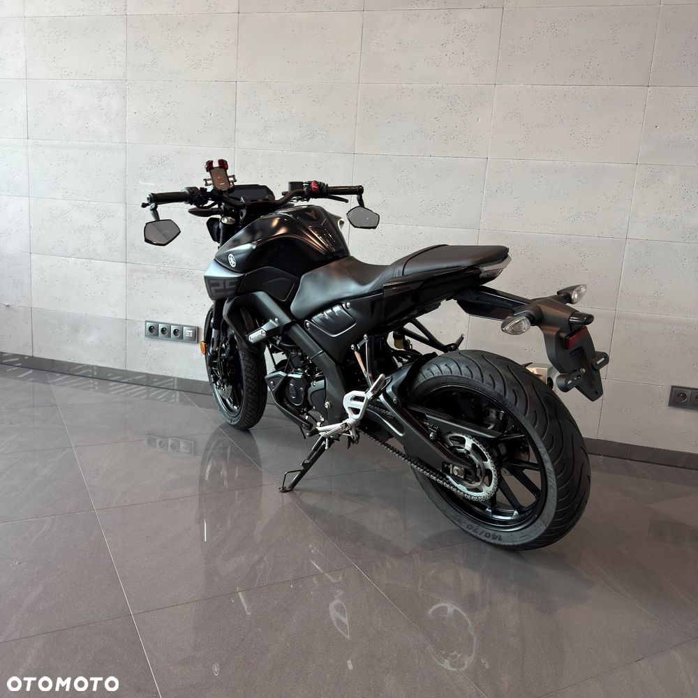 Yamaha MT - 9
