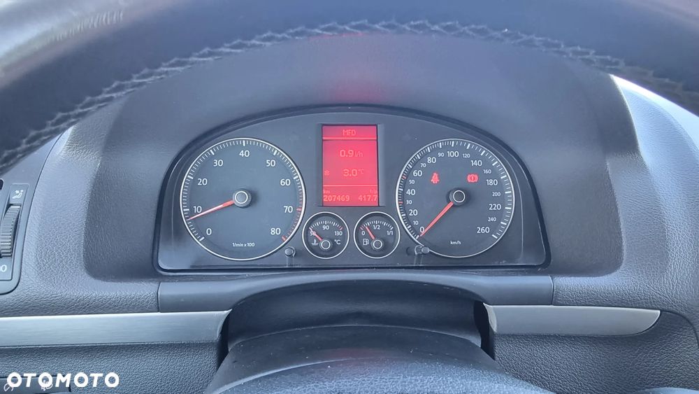 Volkswagen Touran 1.4 TSI Highline - 10
