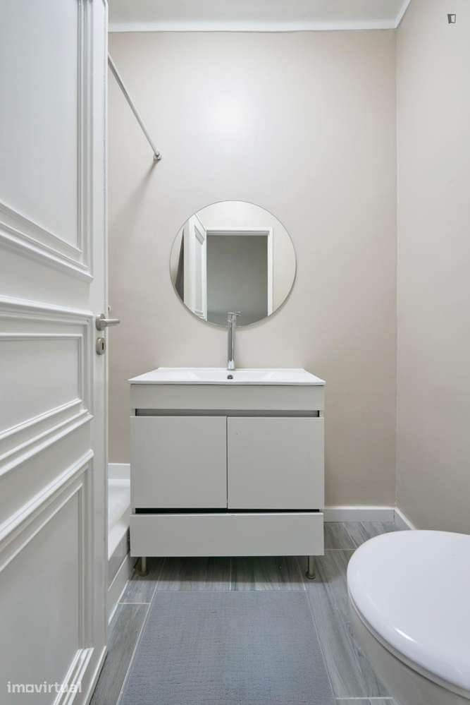 Quarto - localizado em Olaias Lisbon - Grande imagem: 2/21