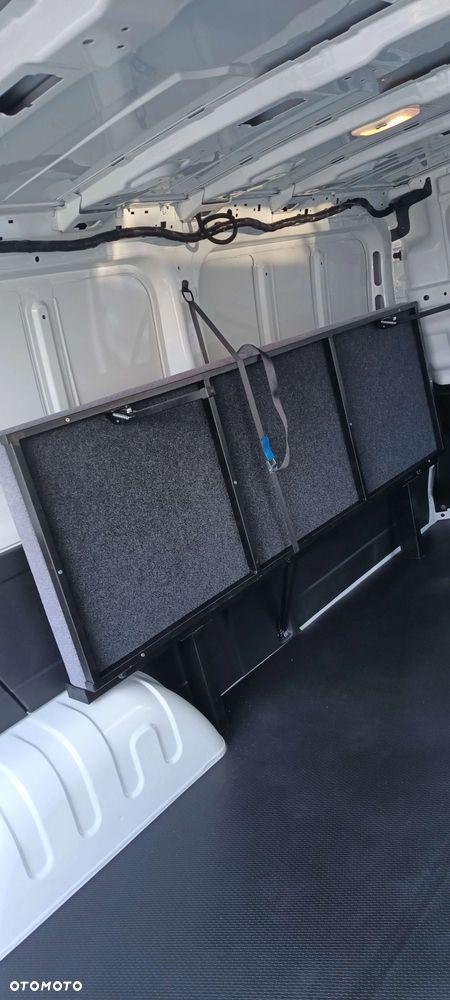 Renault TRAFIC - 12