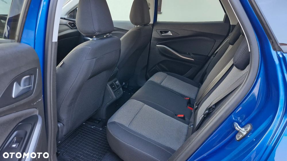 Opel Grandland X - 16