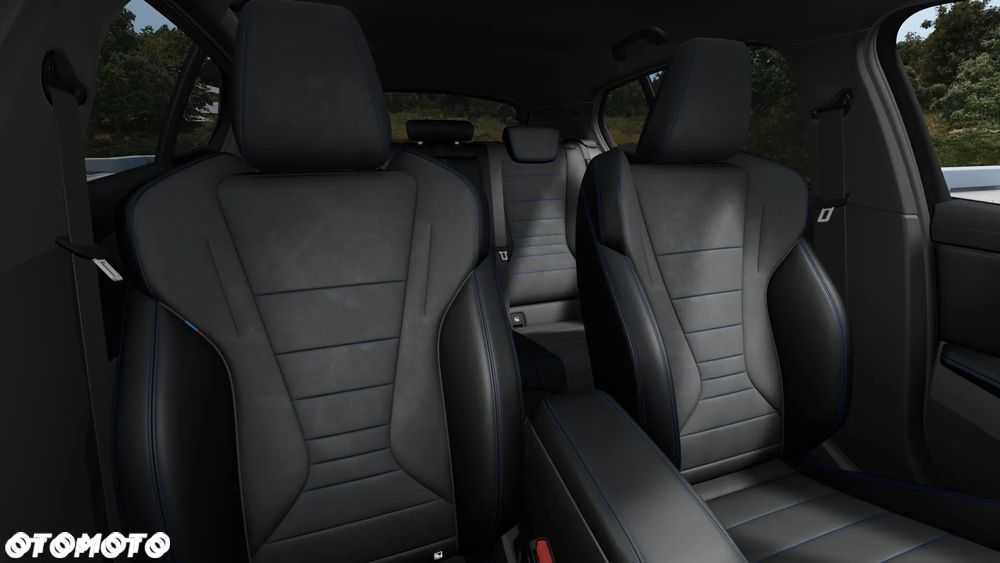 BMW Seria 1 120 mHEV - 9