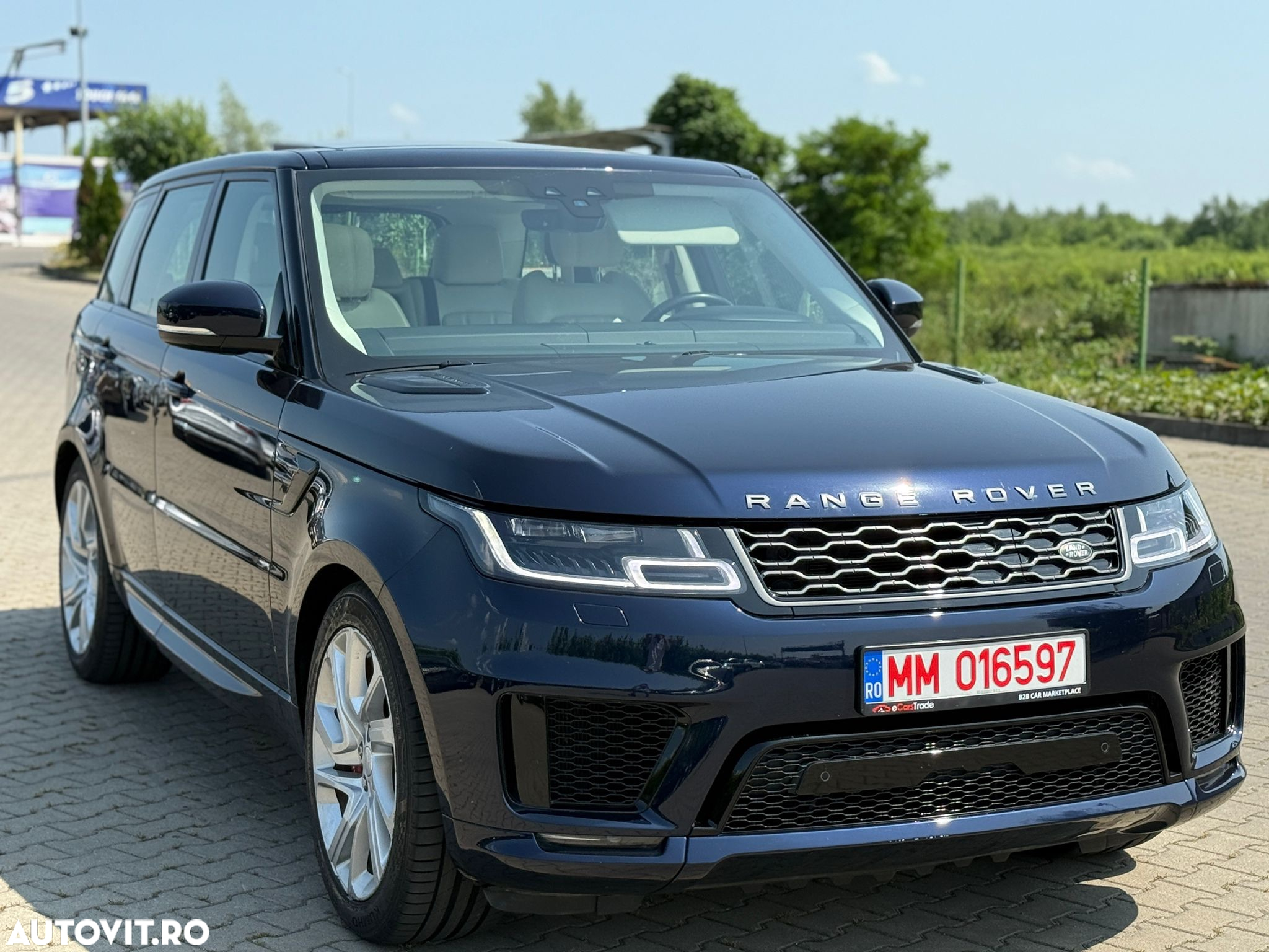 Land Rover Range Rover Sport 2.0 L PHEV HSE Dynamic - 18