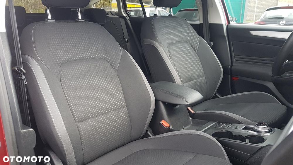 Ford Focus 1.0 EcoBoost Titanium Business - 25