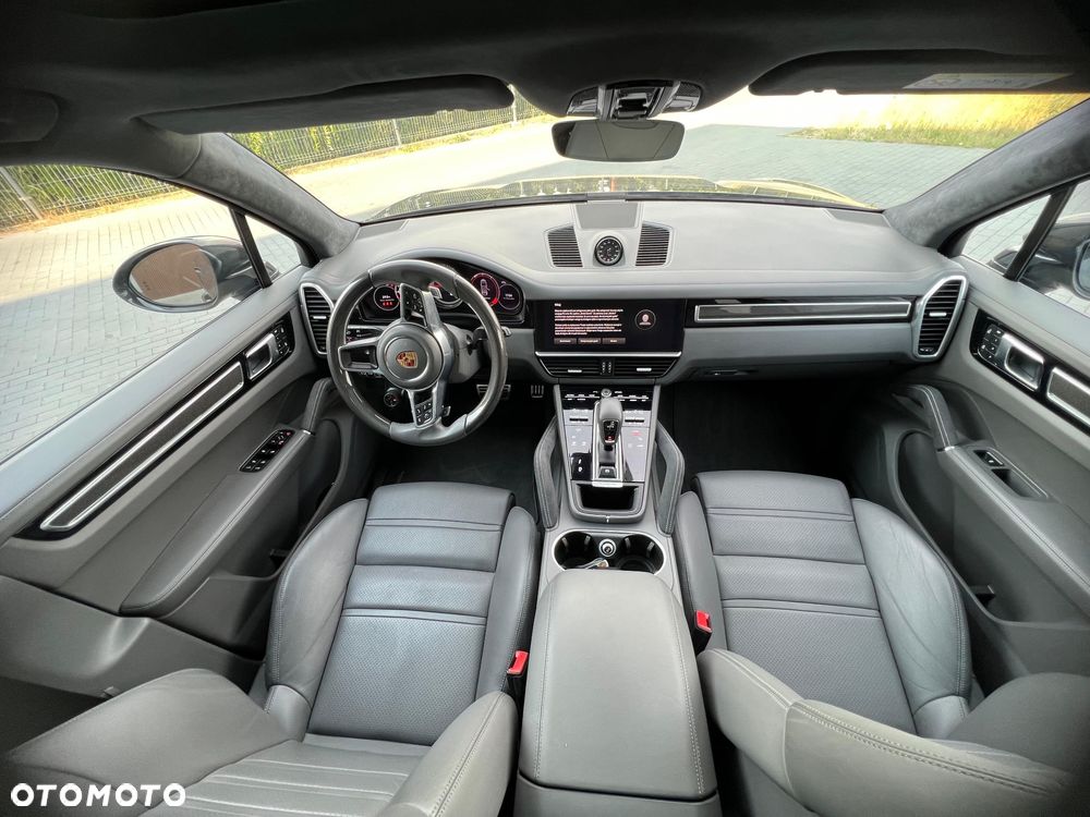 Porsche Cayenne - 11