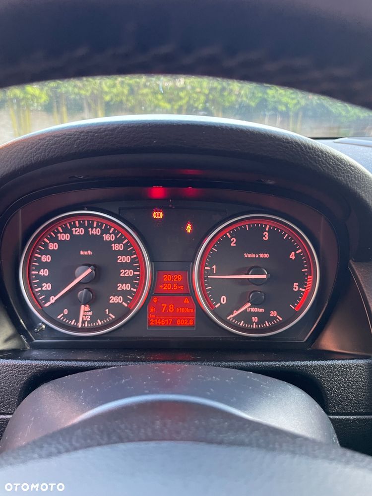 BMW X1 sDrive18d - 8