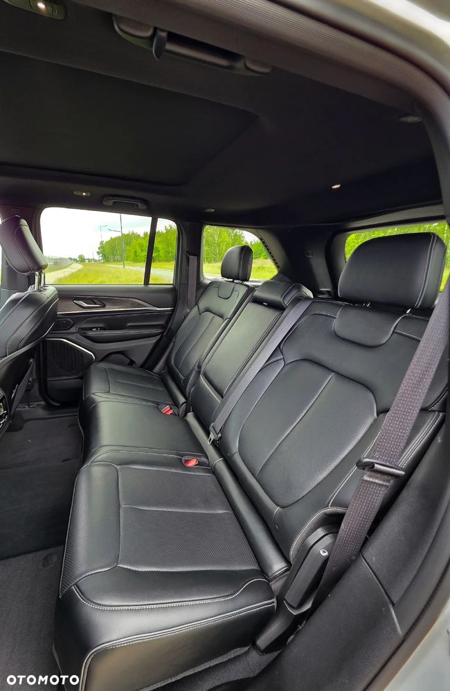 Jeep Grand Cherokee 5.7 V8 HEMI 4WD Automatik Overland - 31