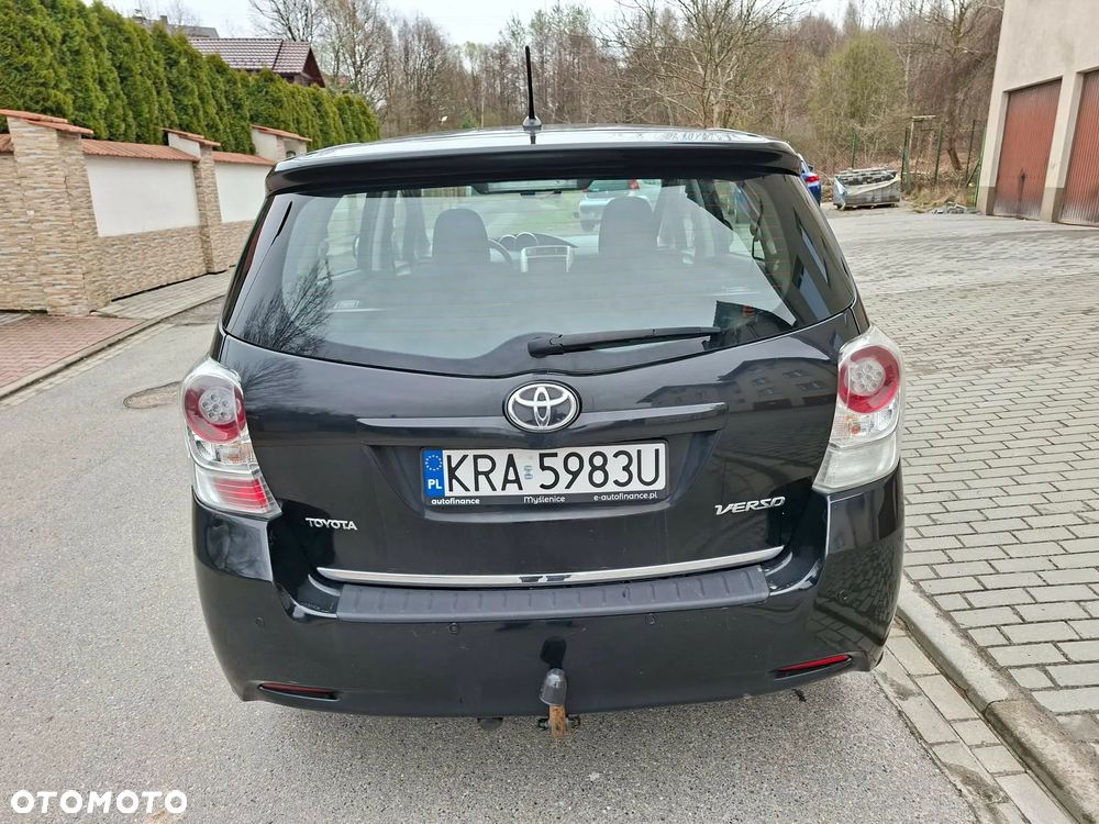 Toyota Verso 2.0 D-4D - 4