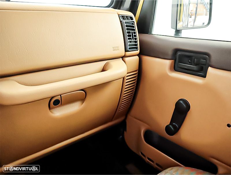 Jeep Wrangler 2.5 Sport Hard Top - 21