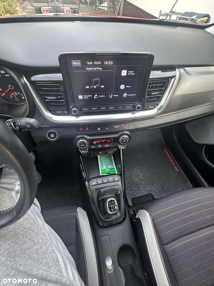 Kia Stonic 1.0 T-GDI MHEV L - 8