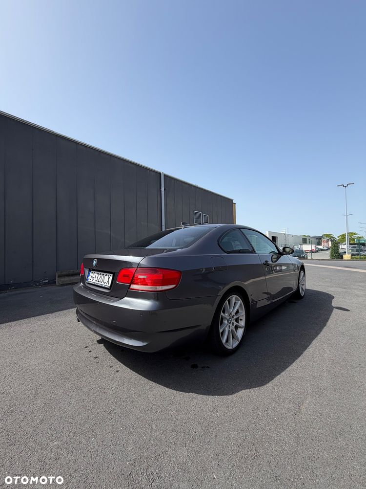 BMW Seria 3 320d - 3