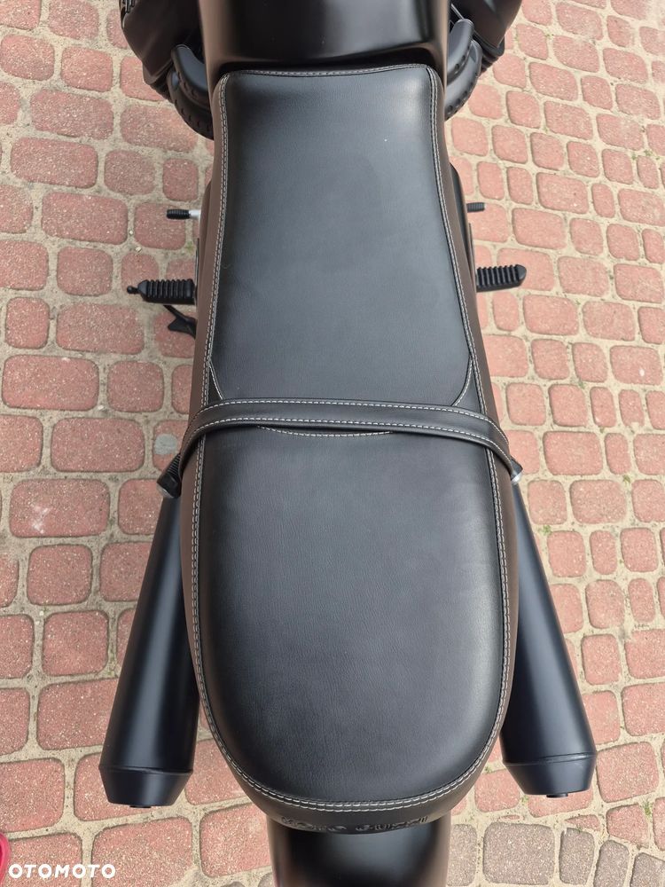 Moto Guzzi V7 - 16
