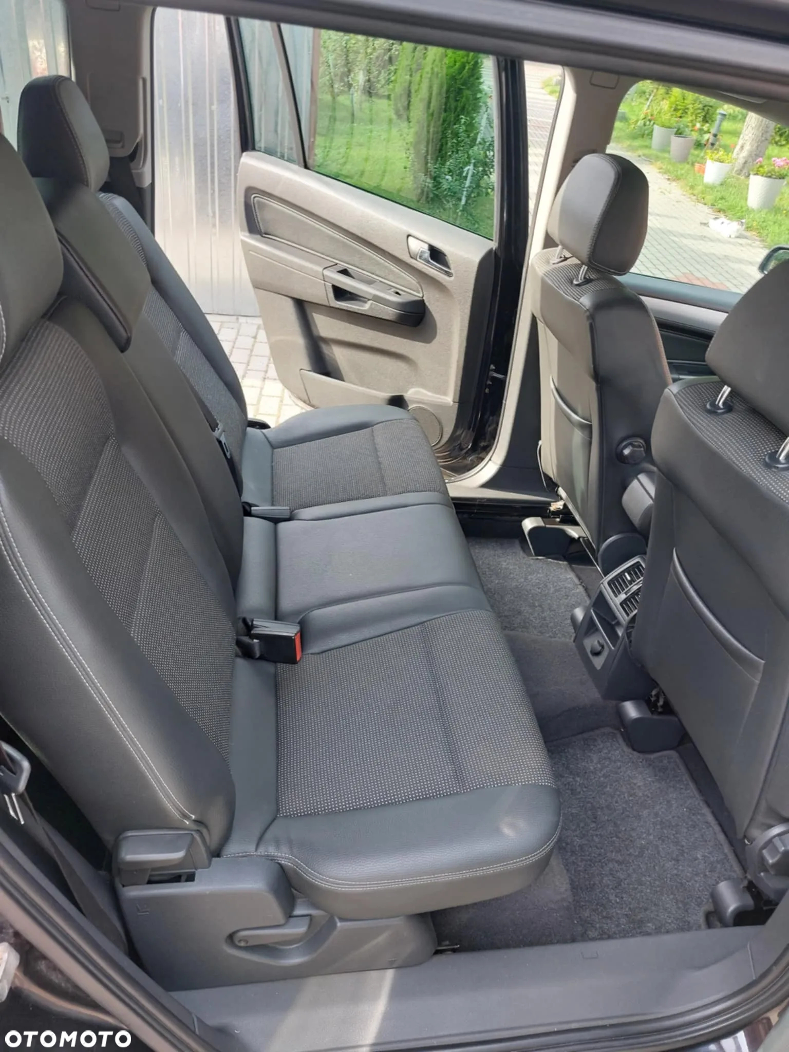 Opel Zafira 1.9 CDTI Cosmo - 8