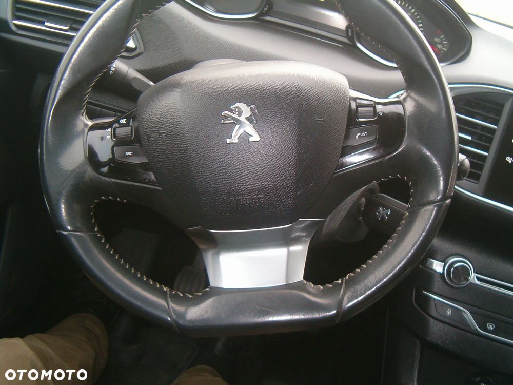 Peugeot 308 - 23