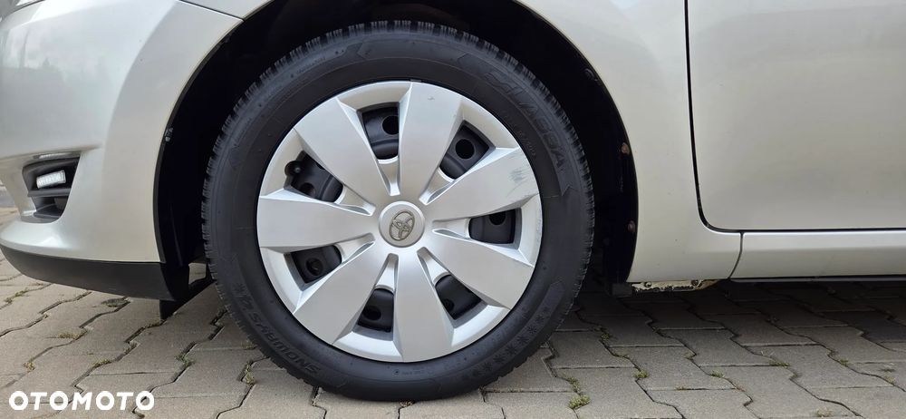 Toyota Auris 1.33 VVT-i Life - 13