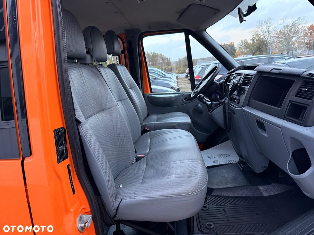 Ford Transit - 21