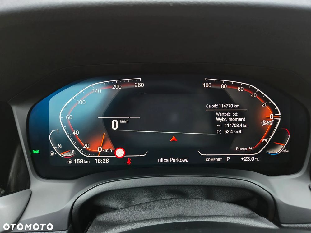 BMW Seria 3 330i Touring xDrive Sport Line - 24